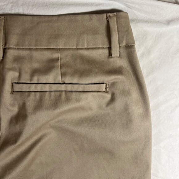 Lee Pants Straight Leg Mid Rise Khaki Wrinkle Free SZ 4 - Picture 6 of 7